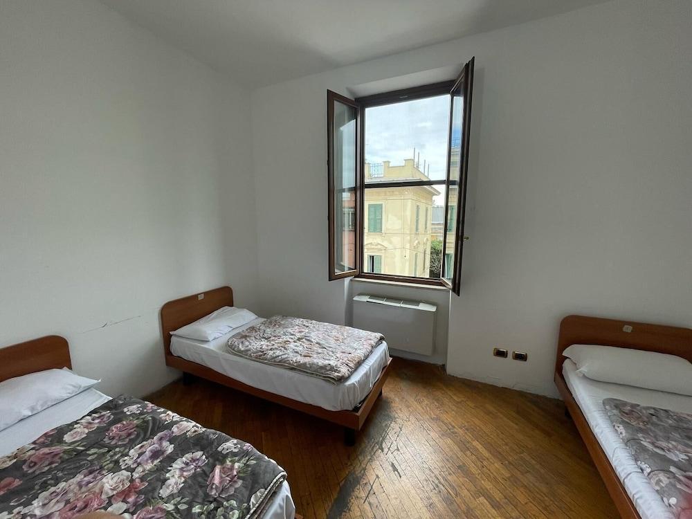 Villa Luzzatti Hostel - Tap to explore photos
