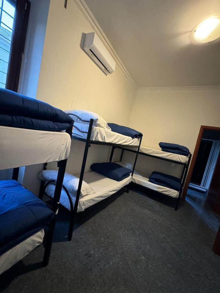 Villa Luzzatti Hostel Room Type - Basic Shared Dormitory, Mixed Dorm (8 Bed)