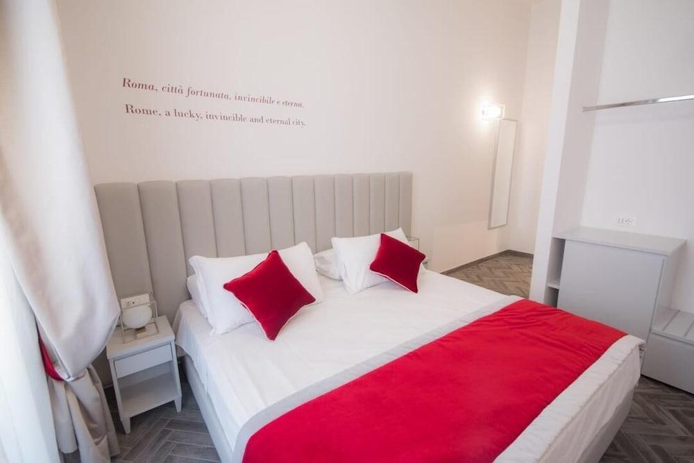 Frattina FF Room Type - Superior Double Room (Spagna)