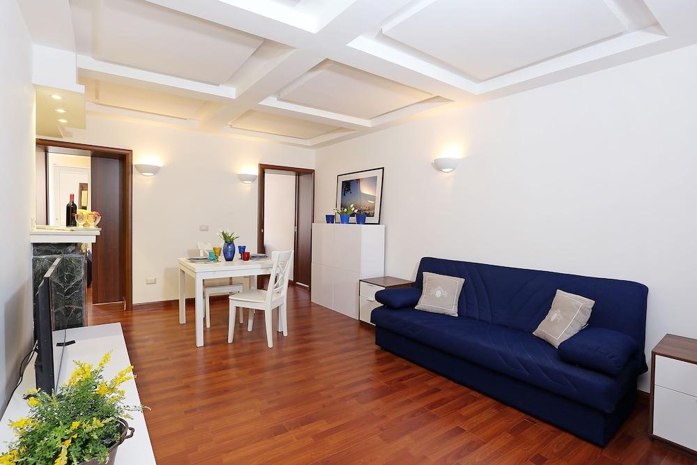 Appartamento Serpenti - Daplace Apartments - Tap to explore photos