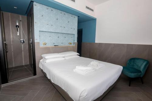 Ottaviano Smart Rooms - Tap to explore photos