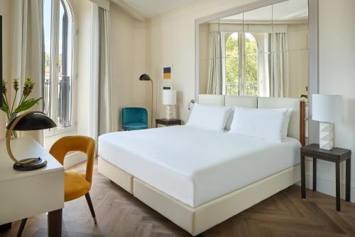 Trastevere Roma | UNA Esperienze | Preferred Hotels and Resorts - Tap to explore photos