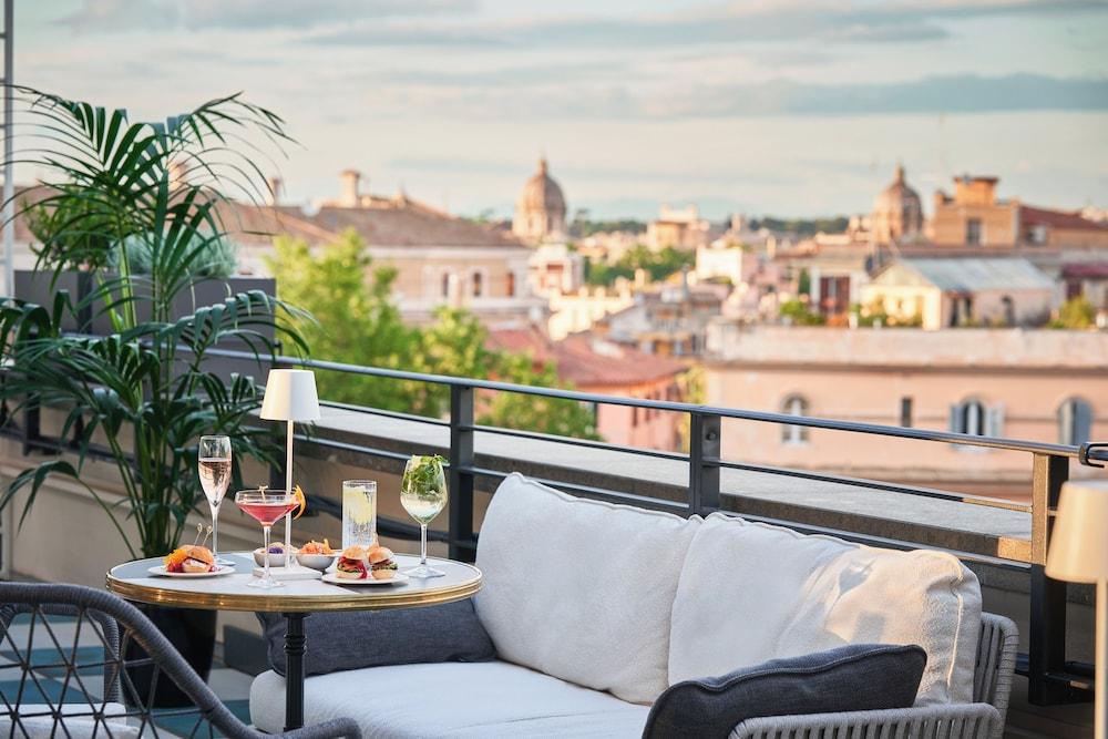 Trastevere Roma | UNA Esperienze | Preferred Hotels and Resorts - Tap to explore photos