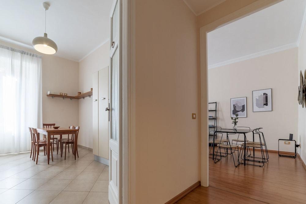 Rione Prati Apartment - MM Lepanto - Tap to explore photos