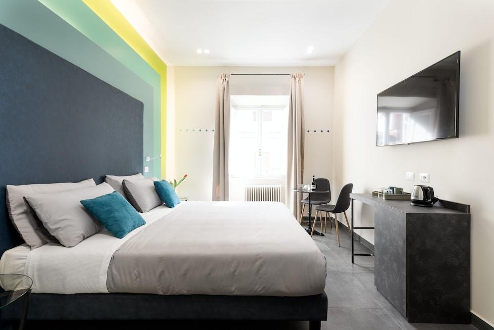 Circle In The Square Room Type - Deluxe Double or Twin Room, City View