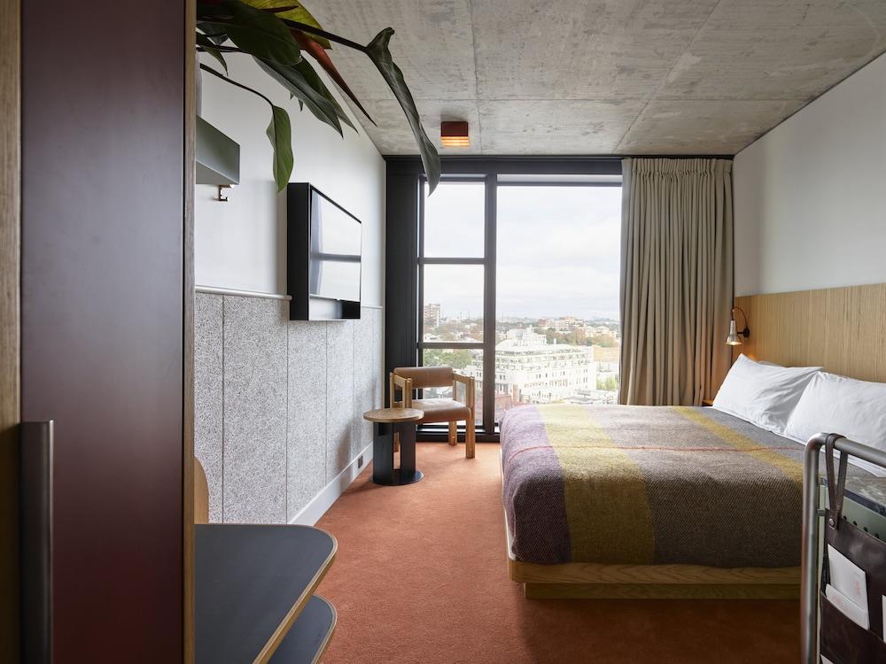 Ace Hotel Sydney Room Type - Room (Medium)