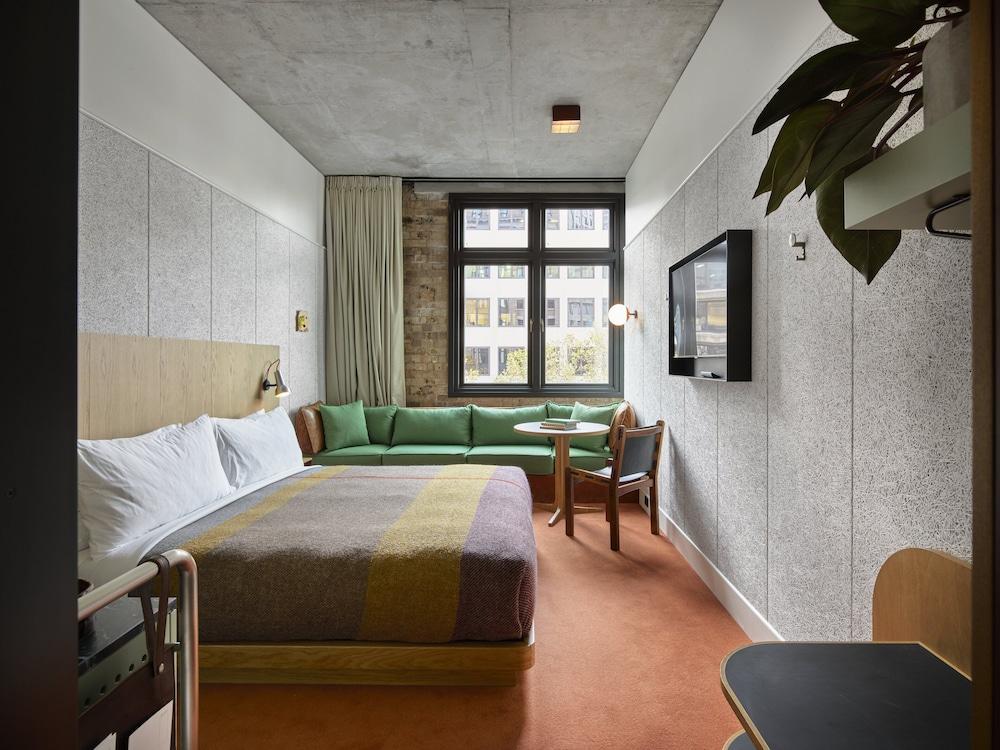 Ace Hotel Sydney Room Type - Room (Medium Plus)