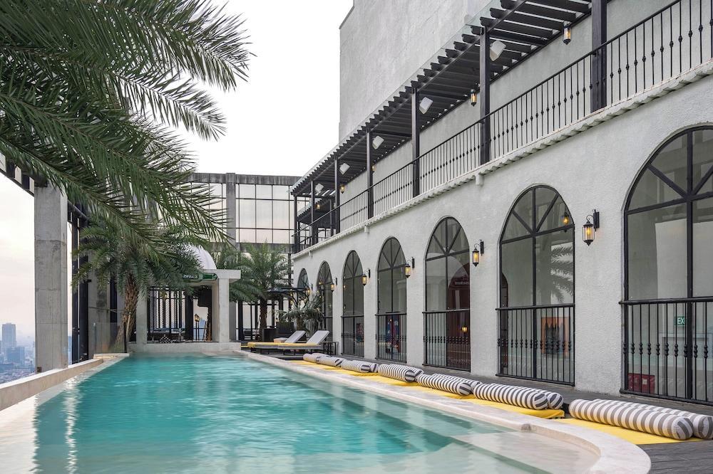 The Orient Jakarta, a Royal Hideaway Hotel - Tap to explore photos