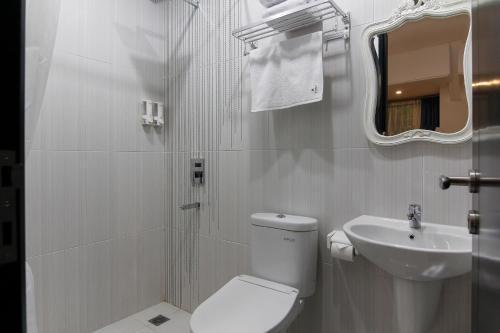 M Home Room Type - Deluxe Twin Room