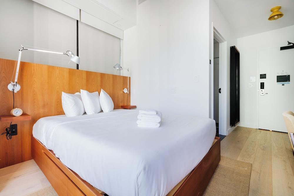 Placemakr Wall Street Room Type - 3 Bedroom Sky