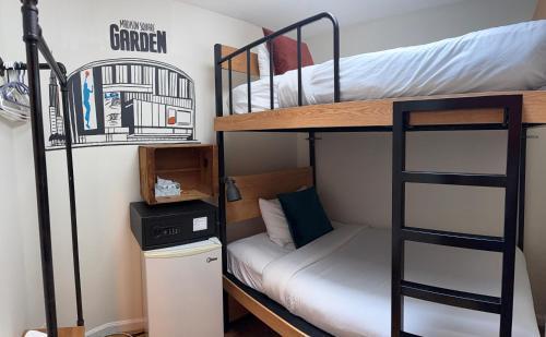 Chelsea Rooms NYC - Tap to explore photos