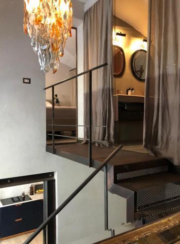 Boutique Loft steps from the Colosseum - Gio Roma