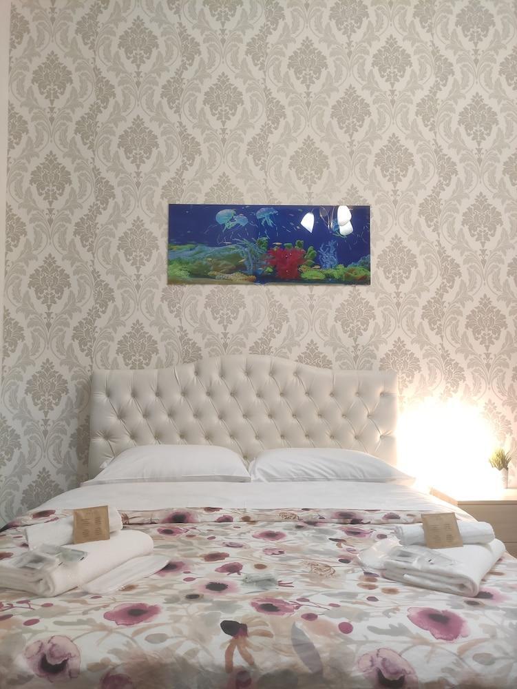 Anas Prime Place Room Type - Deluxe Double Room
