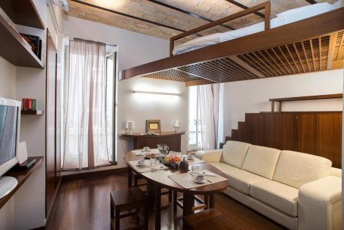 Trevi Fountain - Lovely Loft Apartment Room Type - Apartment