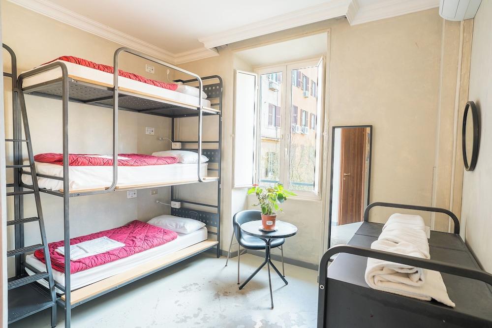 Ostello Bello Roma Room Type - Bed in 5 Bed Mixed Dorm