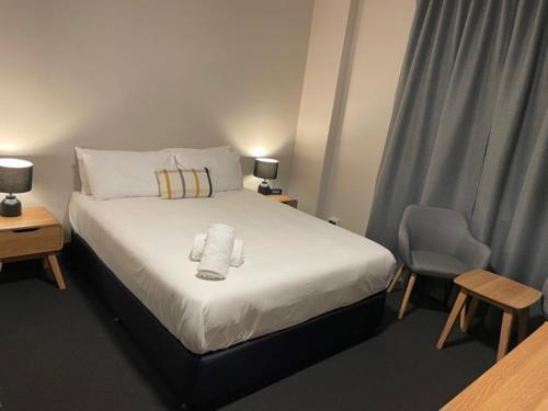 Lakemba Hotel Room Type - Queen Room
