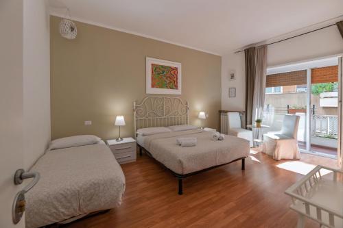 Roma san pietro Room Type - Triple Room with Balcony