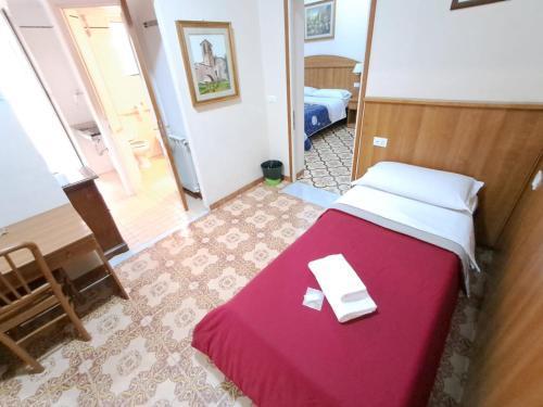 NAHID ACCOMMODATION Room Type - Quadruple Room NAHID ACCOMMODATION Room Type - Quadruple Room