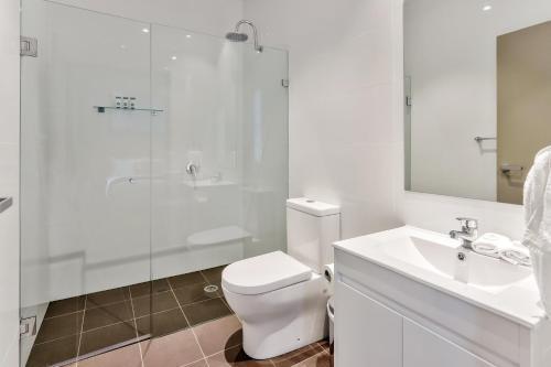 Meridian Hotel Hurstville Room Type - Twin Room with Balcony