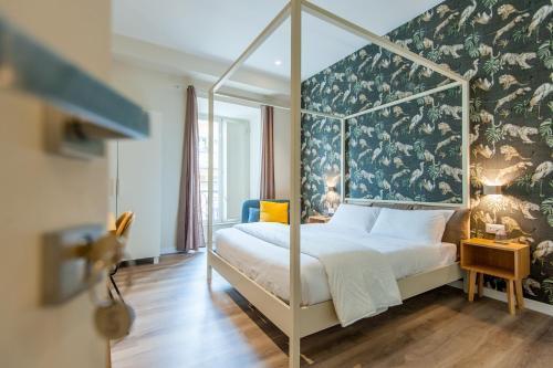 Design 18 Charming Rooms - Tap to explore photos