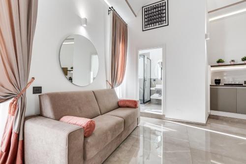 UnoSeiTre - Luxury Apartment & Suite - Tap to explore photos