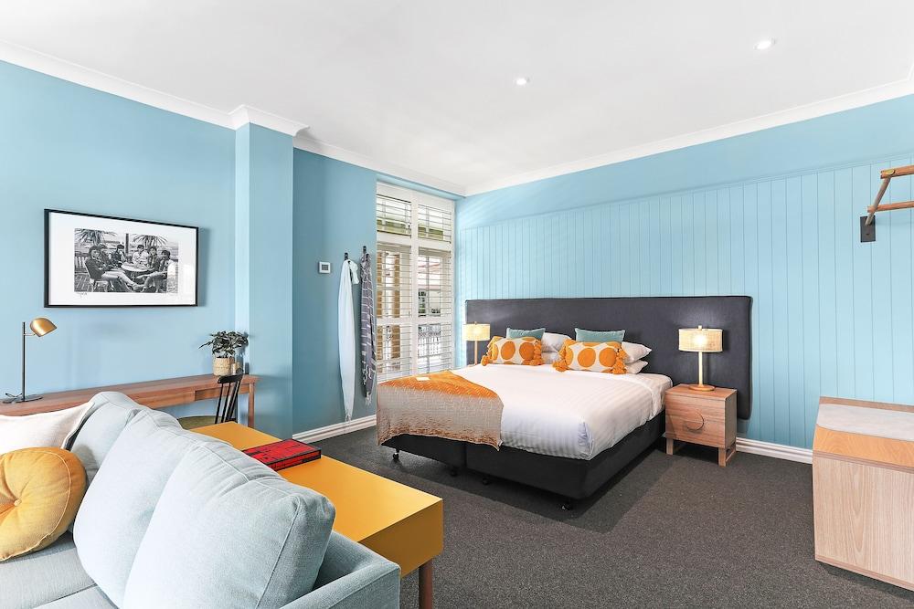 Coogee Bay Hotel Room Type - Bay Suite, 1 King Bed