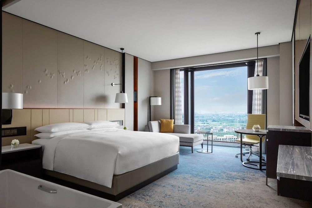 Shanghai Marriott Hotel Pudong South Room Type - Room, 1 King Bed