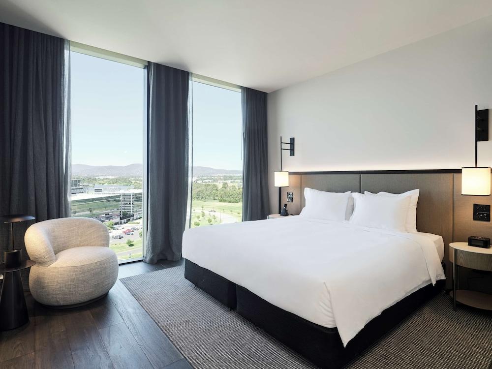 Hyatt Place Melbourne, Caribbean Park Room Type - Room, 1 King Bed, Mountain View Hyatt Place Melbourne, Caribbean Park Room Type - Room, 1 King Bed, Mountain View