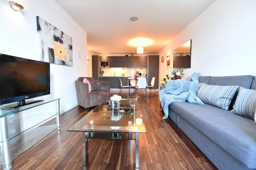 Lavender House Apartments Limehouse Docklands - Tap to explore photos