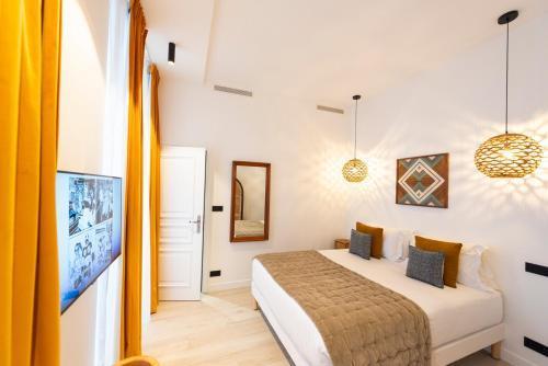 O'Lord, 4 Etoiles, Residence de Luxe Champs-Elysees Room Type - Studio Apartment Lady Lamb