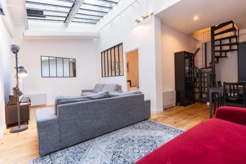 Loft House 3 BR Bastille, Marais AC by LCC Agency Room Type - Apartment