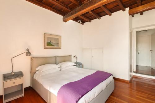 Farnese Apartment 1870