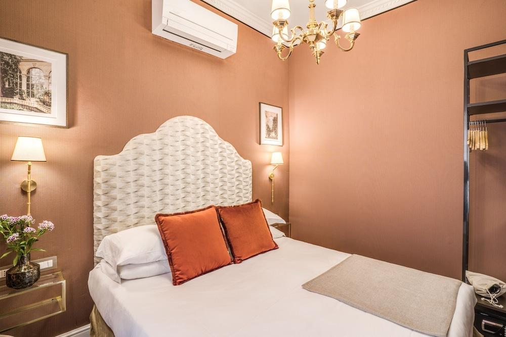 Antica Residenza del Corso Room Type - Classic Double Room