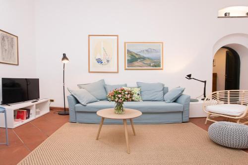 Large family apartment - 100 smq - 2 bathrooms - 5 min Vatican & Metro Room Type - One-Bedroom Apartment