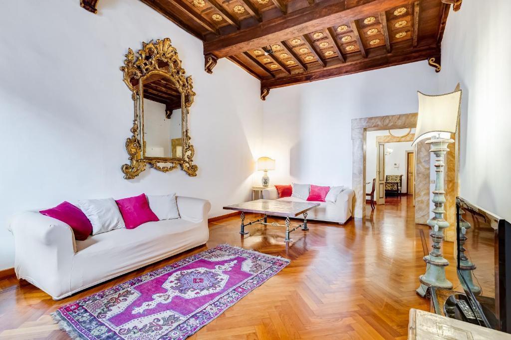 Historical apartment few steps from Piazza Navona