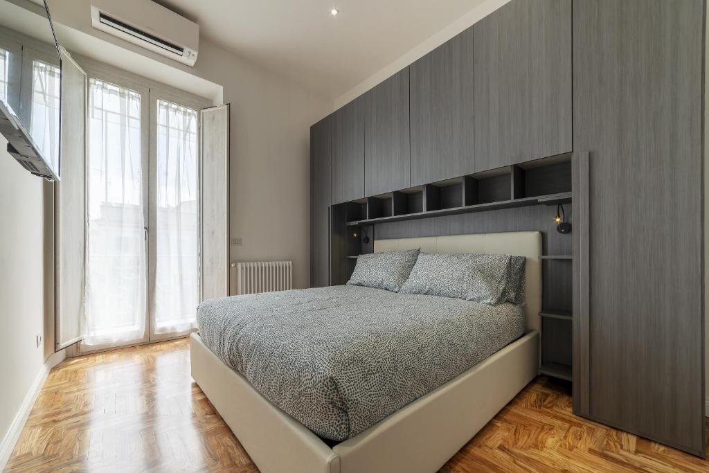GuestHost - Rione Prati Elegant Apartment with Balcony - Tap to explore photos