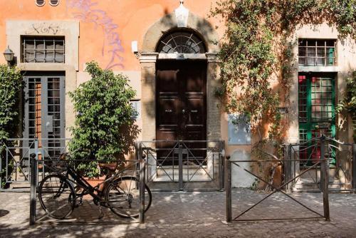 Trastevere numero 28 - Tap to explore photos