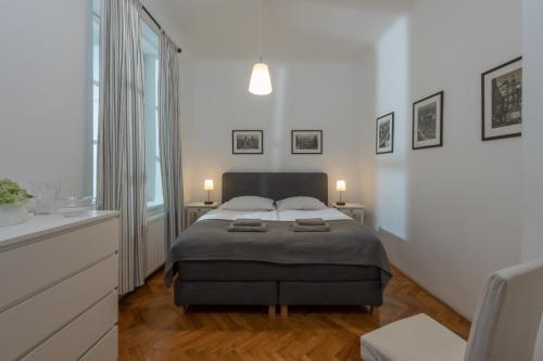 Apartman Carolinum Room Type - Two-Bedroom Apartment Apartman Carolinum Room Type - Two-Bedroom Apartment