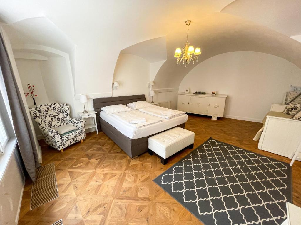 U Obecního dvora - Old Town Apartment