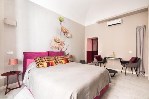 Apt.Prati L.T. (Vatican and center) Room Type - One-Bedroom Apartment