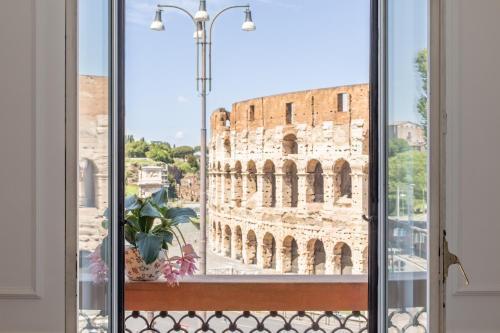 iFlat Unforgettable in front of Colosseum Room Type - Three-Bedroom Apartment