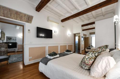 Castel Sant'Angelo Apartments - Exclusive & Luxury - Tap to explore photos
