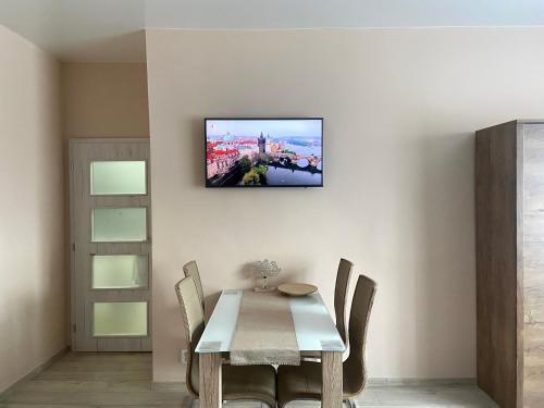 Lokal apartment - Tap to explore photos