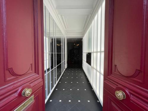 RESIDENCES HARCOURT - Ile Saint Louis - PARIS Room Type - Deluxe Apartment RESIDENCES HARCOURT - Ile Saint Louis - PARIS Room Type - Deluxe Apartment