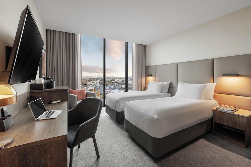 Oakwood Premier, Melbourne Room Type - Executive Room Twin