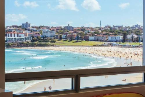Beachfront Luxury 3 Beds With Ocean View Balcony - Tap to explore photos