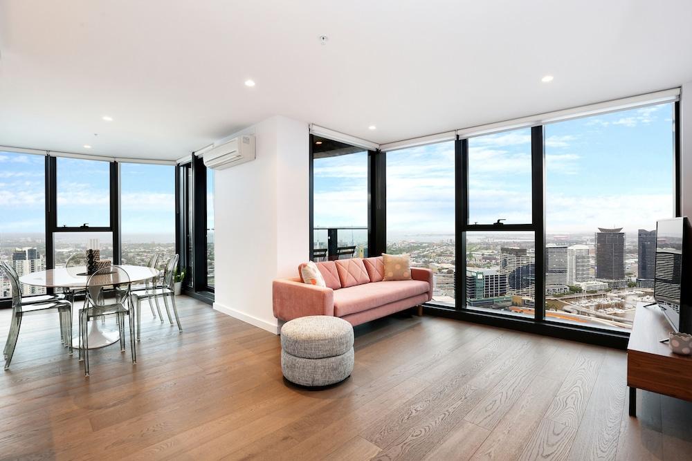 Orange Stay At Melbourne Quarter Room Type - Two Bedroom Two Bathroom Apartment