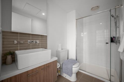 WOW Apartment on Sutherland Room Type - Two-Bedroom Apartment with Balcony WOW Apartment on Sutherland Room Type - Two-Bedroom Apartment with Balcony