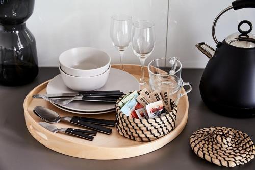 Richmond Studio Apt | Close to MCG & Woolworths Room Type - Queen Studio