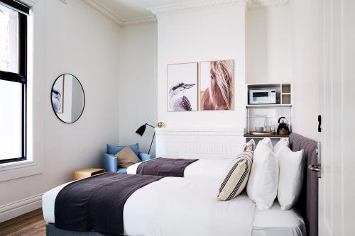 Richmond Studio Apt | Close to MCG & Woolworths Room Type - Studio - Disability Access